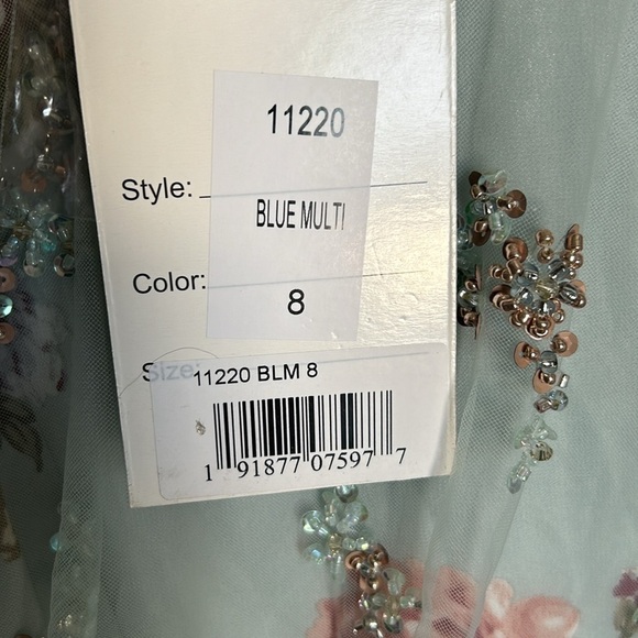 Mac Duggal 11220 NWT Floral Flutter Sleeve V-Neck Maxi Dress - Picture 9 of 9